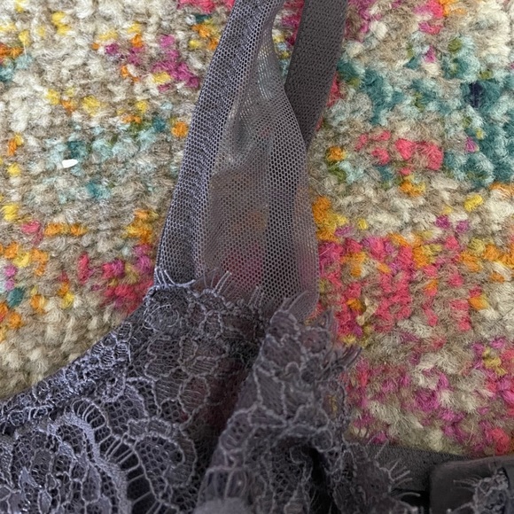 Victoria’s Secret Dream Angels Unlined Bra - Picture 3 of 6